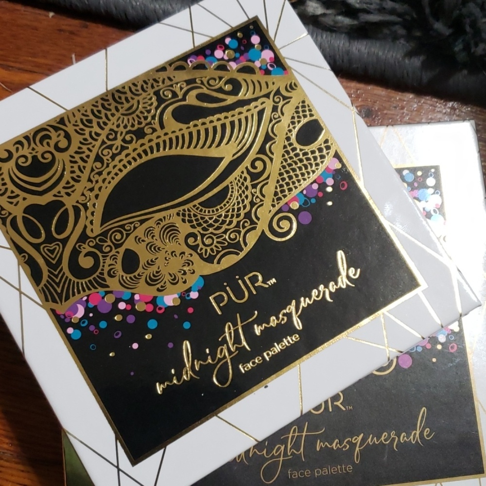 Midnight masquerade face palette